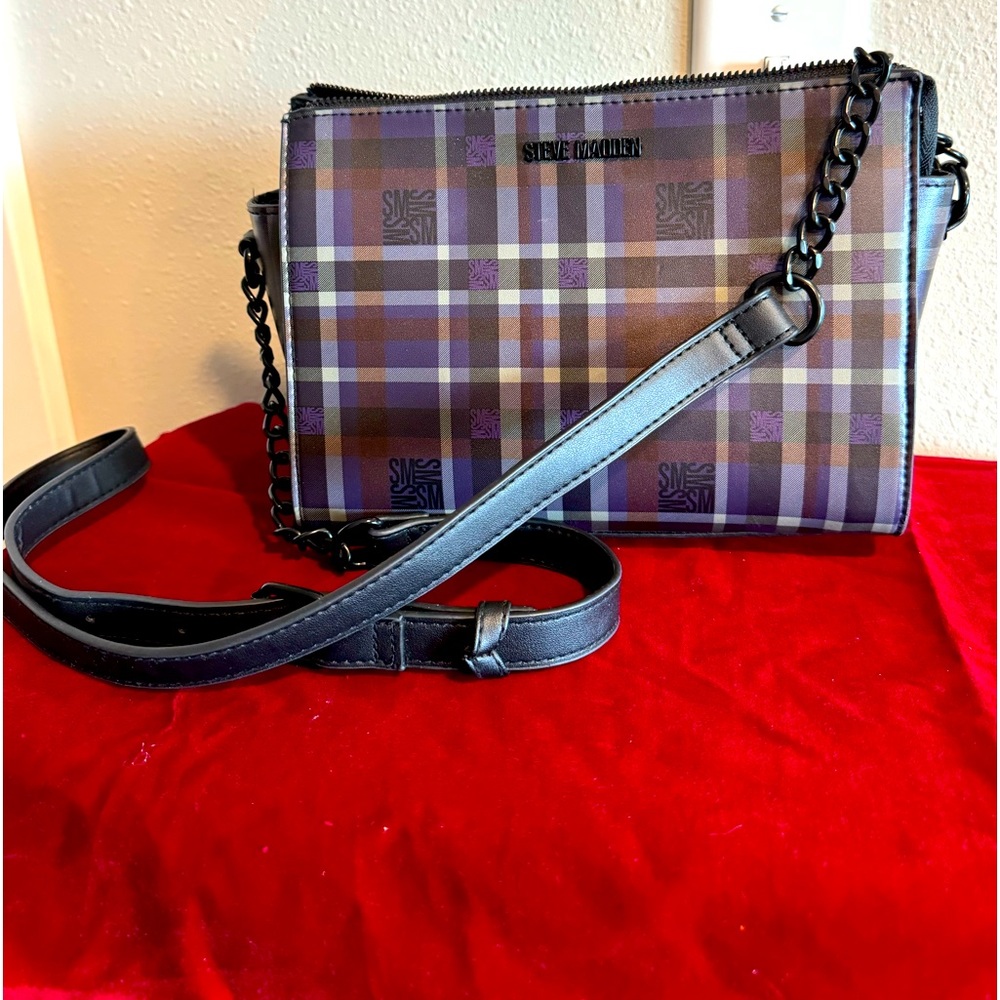 Crossbody purse with partial chain adjustable strap